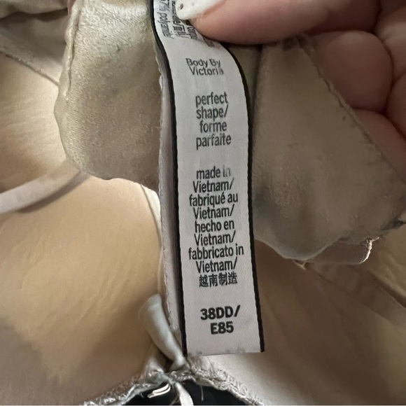 Victoria’s Secret Body By Victoria Taupe Perfect Shape Bra - Picture 8 of 9